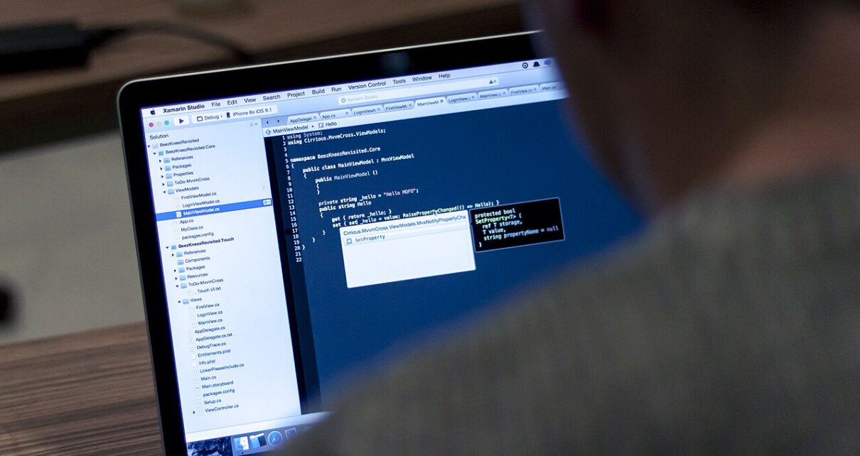 Kursy internetowe – co warto wiedzieć o platformach e-learningowych?